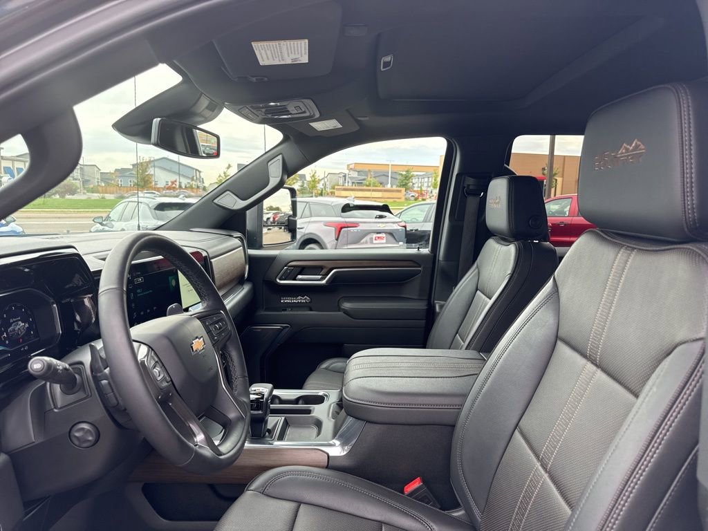 Certified 2024 Chevrolet Silverado 1500 High Country w/ High Country Premium Package image 18