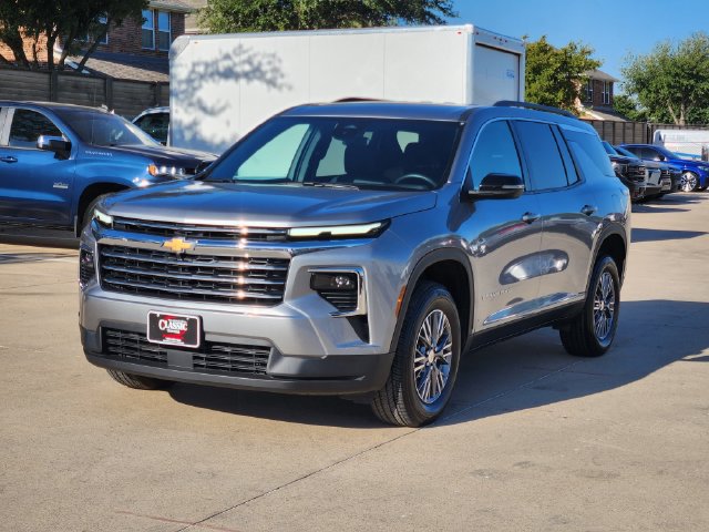 Used 2026 Chevrolet Traverse LT AWD/4WD image 11
