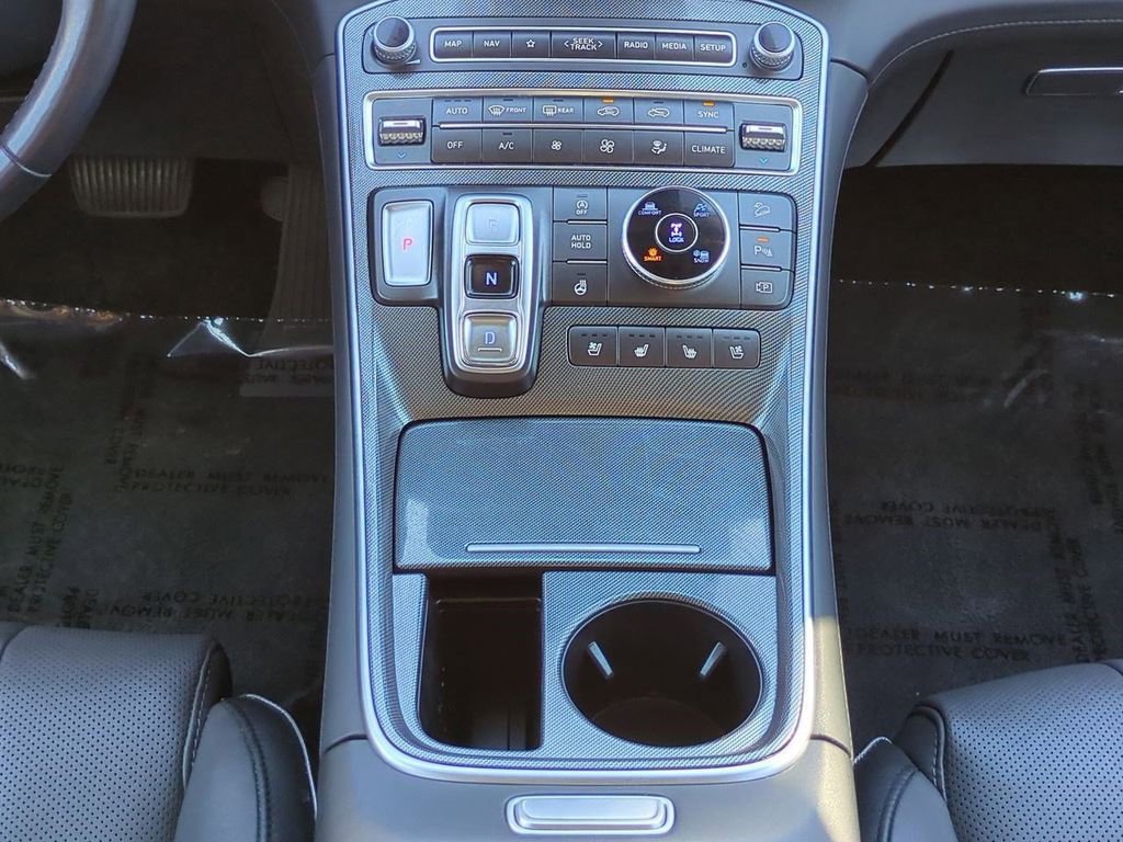 Used 2023 Hyundai Santa Fe Limited image 18
