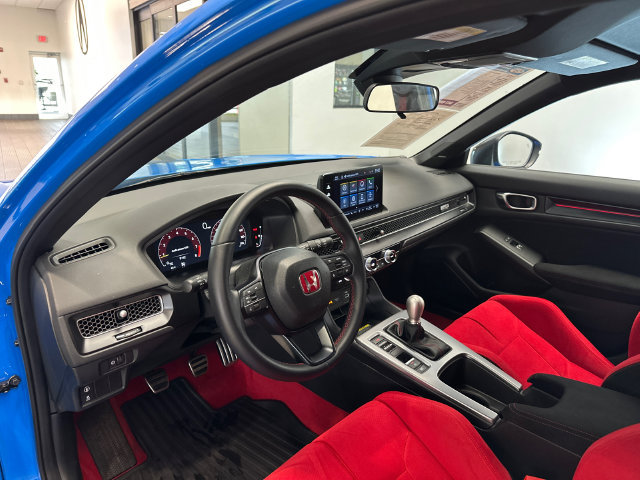 Used 2025 Honda Civic Type R image 14