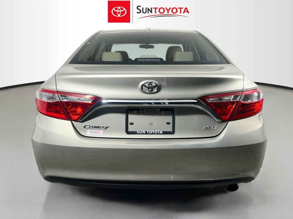 Used 2017 Toyota Camry XLE FWD image 4