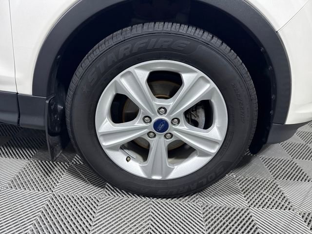 Used 2015 Ford Escape SE image 15
