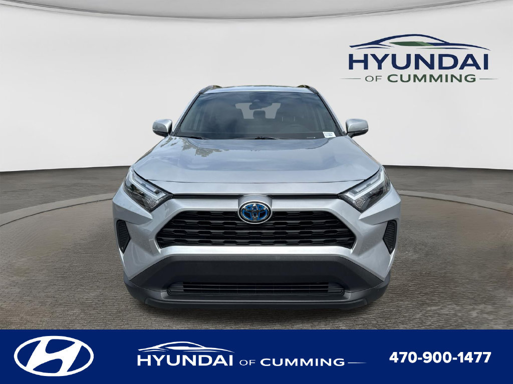 Used 2024 Toyota RAV4 LE AWD/4WD image 2
