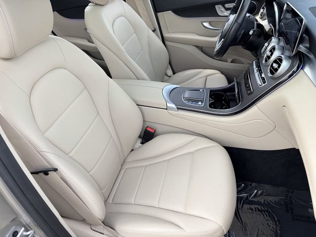 Used 2022 Mercedes-Benz GLC 300 4MATIC image 19