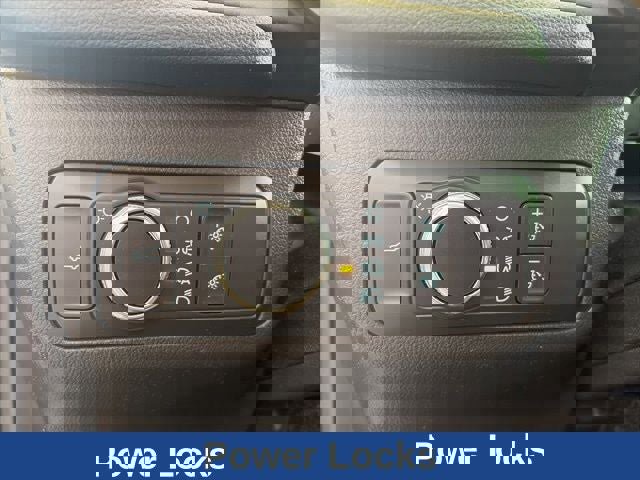 Used 2021 Ford Escape SE w/ Convenience Package image 20