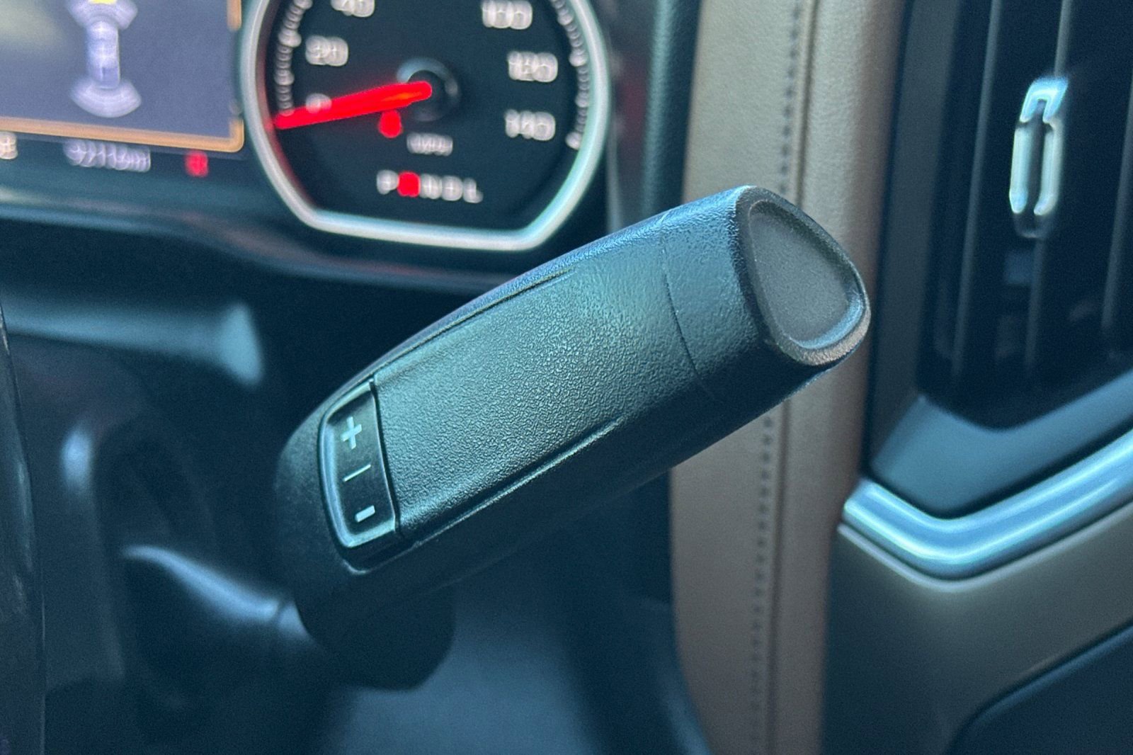 Used 2021 Chevrolet Silverado 1500 High Country w/ Technology Package image 19