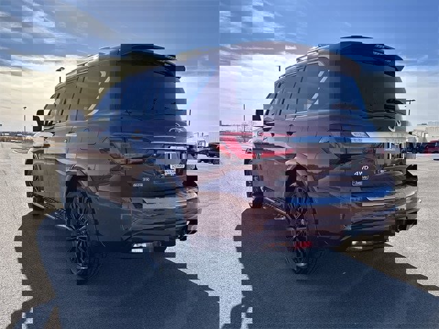 Used 2020 INFINITI QX80 Limited w/ All-Season Package image 3