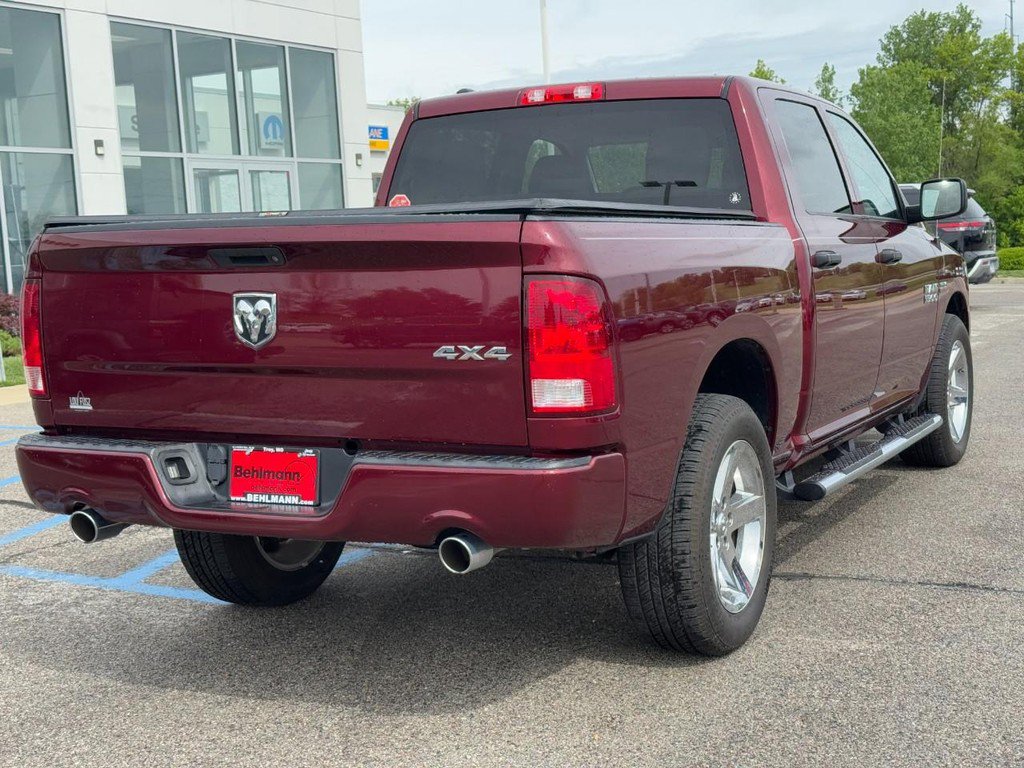 Used 2017 RAM 1500 Express w/ Express Value Package AWD/4WD image 4