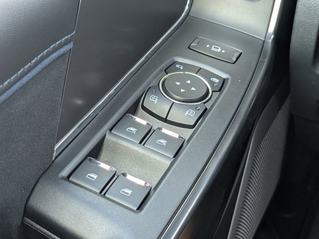 New 2026 Ford F250 Platinum image 28