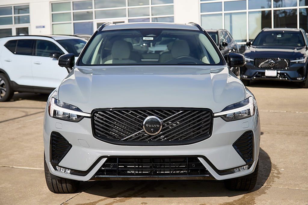 New 2026 Volvo XC60 B5 Ultra w/ Protection Package Premier image 5