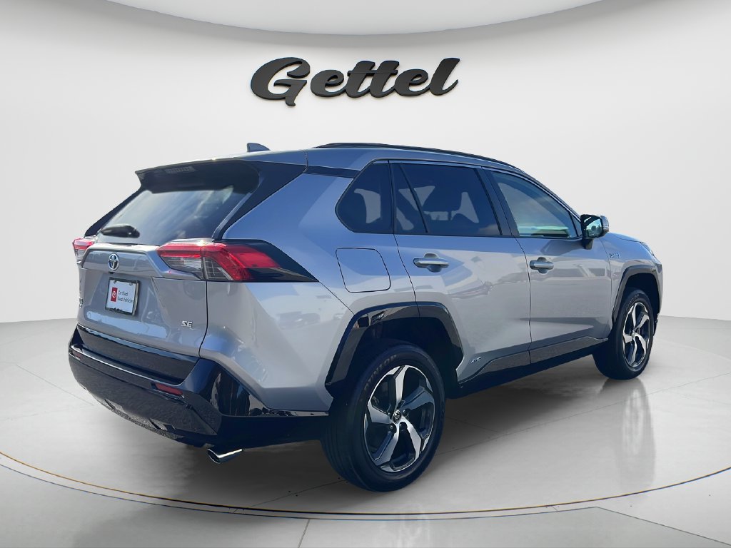 Used 2024 Toyota RAV4 SE AWD/4WD image 5