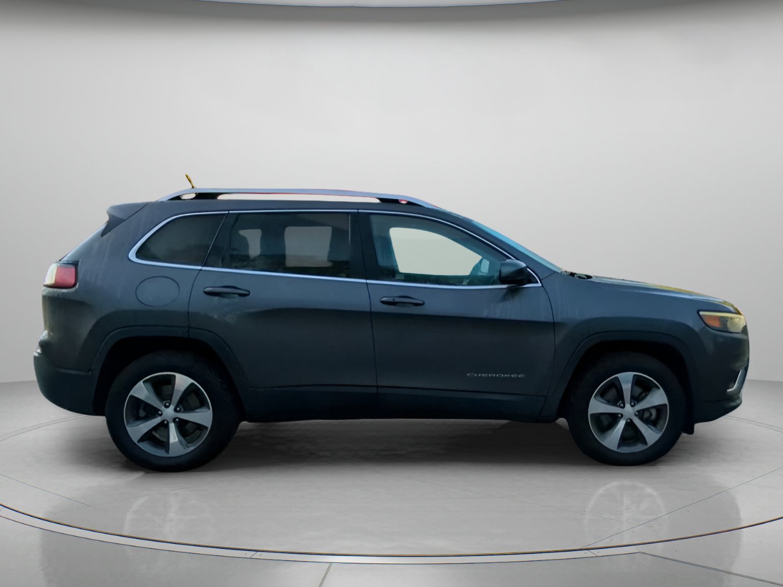 Used 2020 Jeep Cherokee Limited w/ Trailer Tow Group AWD/4WD image 32