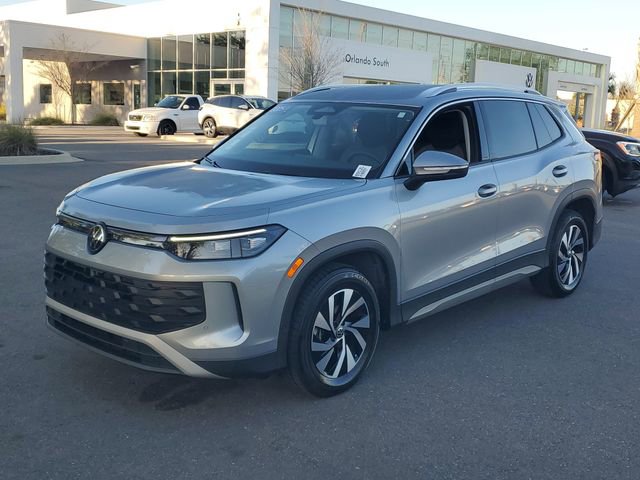 Certified 2025 Volkswagen Tiguan S image 2