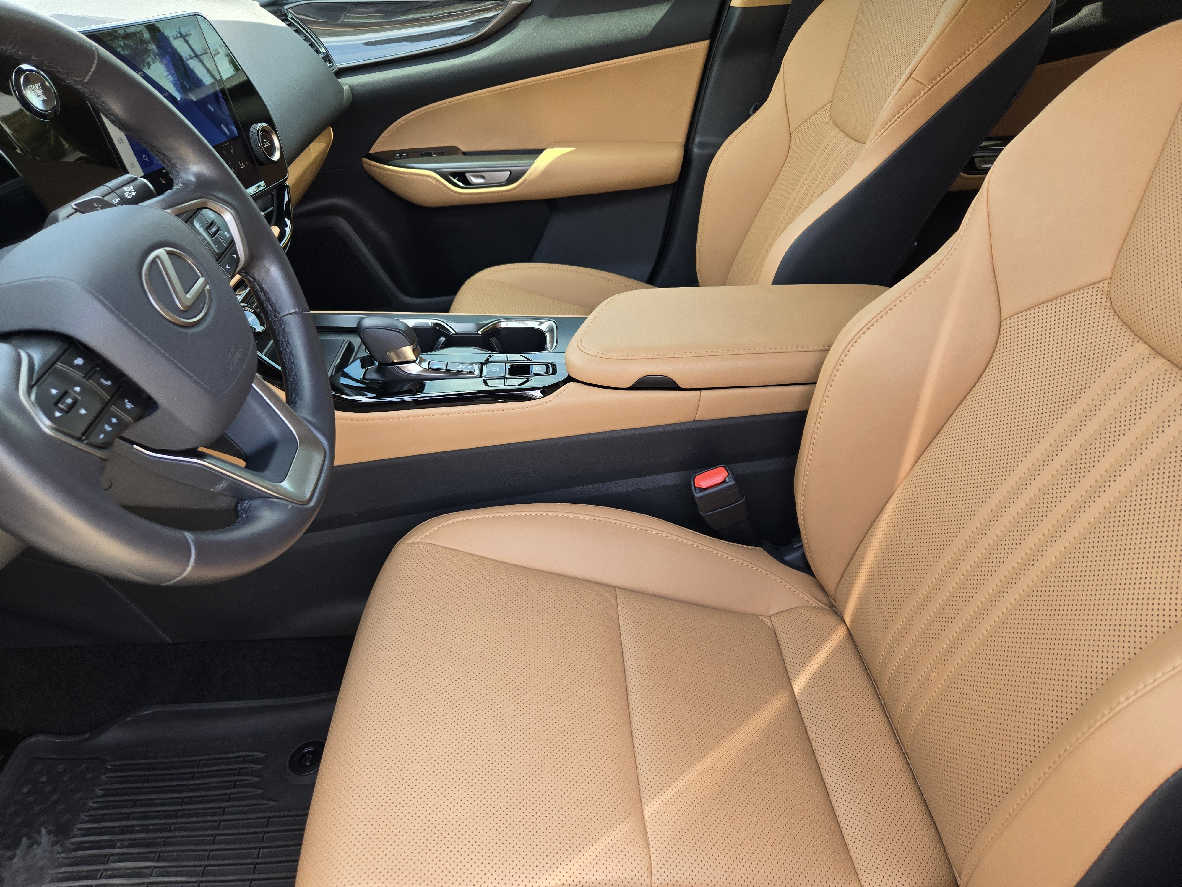 Certified 2026 Lexus NX 350 AWD w/ Accessory Package (2T) image 9