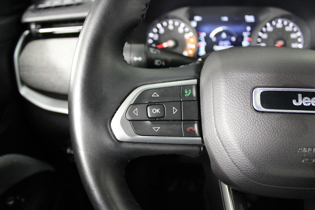 Used 2022 Jeep Compass Latitude AWD/4WD image 24