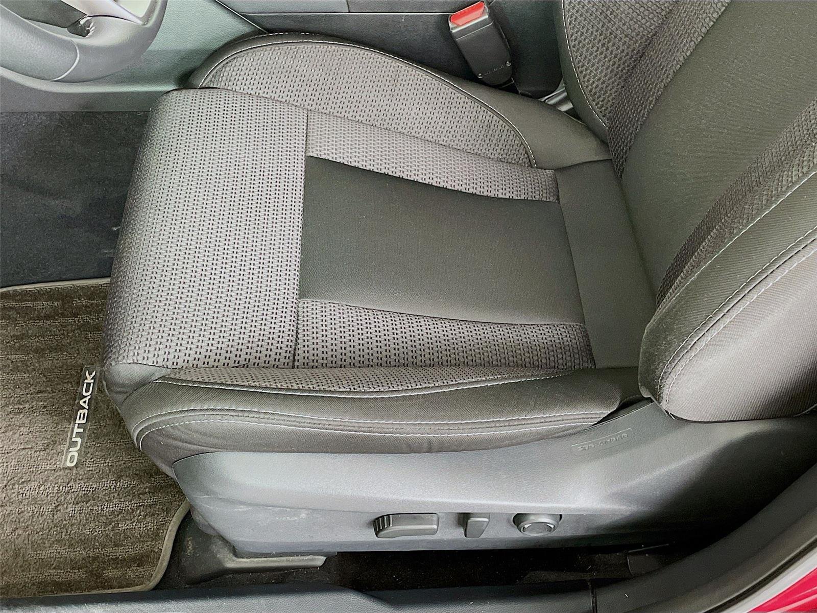 Used 2025 Subaru Outback Premium AWD/4WD image 22