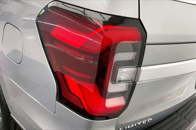 Used 2024 Ford Expedition Max Limited image 30