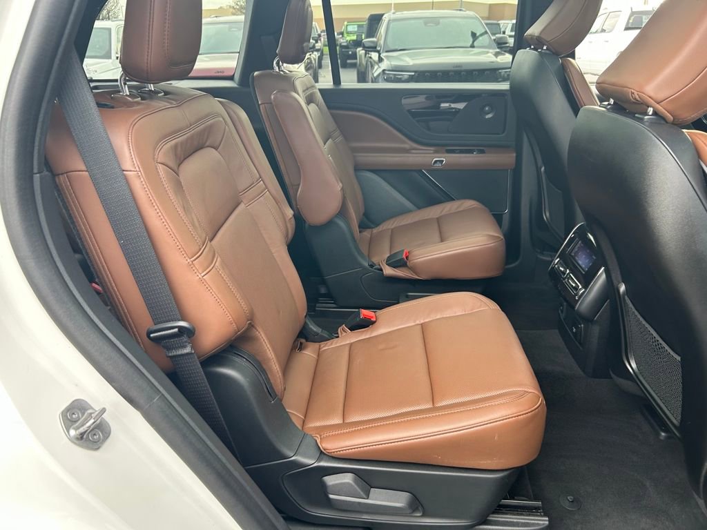 Used 2023 Lincoln Aviator Reserve w/ Equipment Group 201A image 26