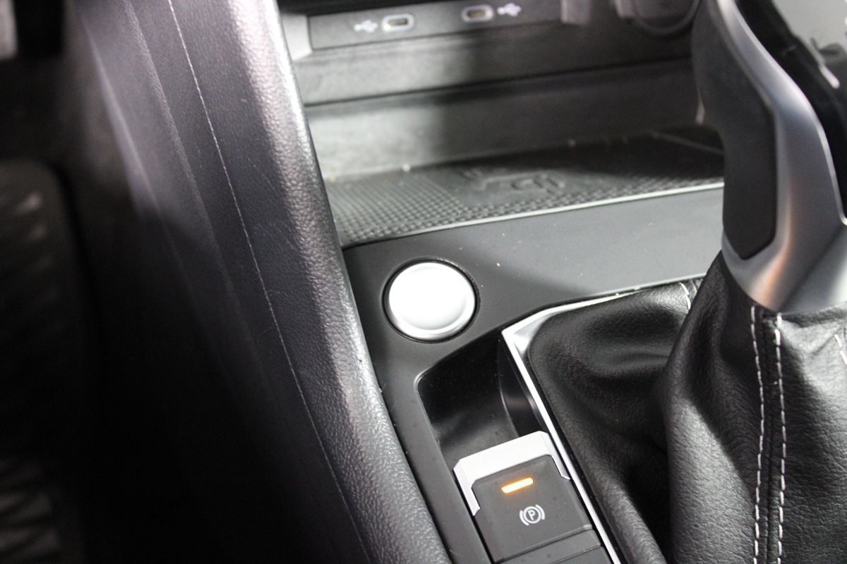Used 2022 Volkswagen Taos SE FWD image 18