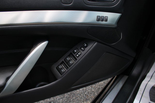 Used 2014 INFINITI Q60 Convertible w/ Premium Package RWD image 30