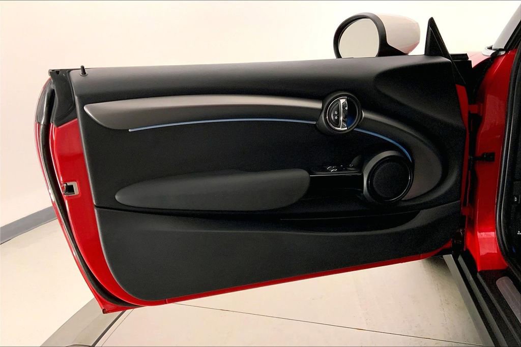 Used 2023 MINI Cooper S w/ Signature Upholstery Package image 24