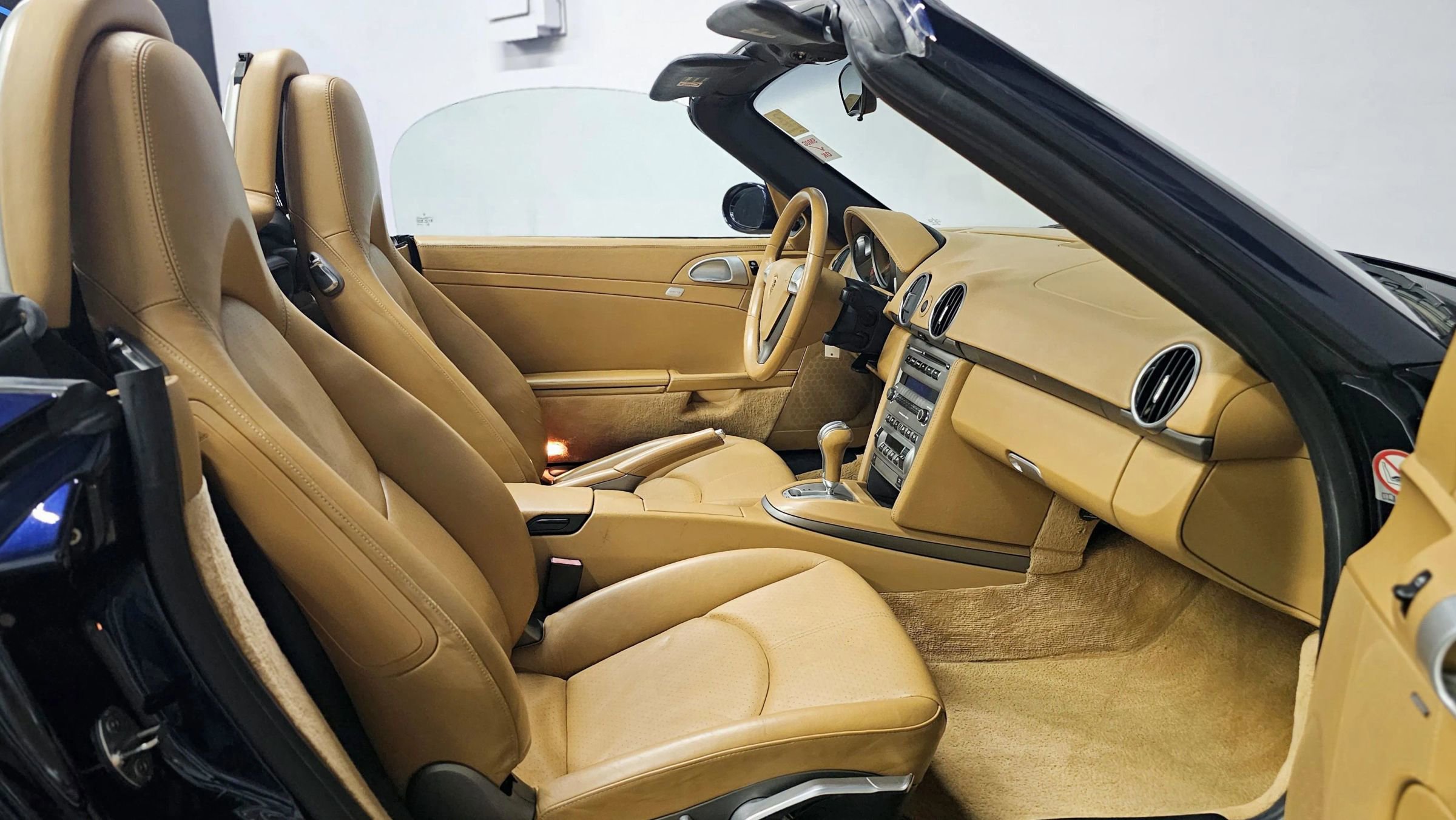 Used 2005 Porsche Boxster RWD image 24