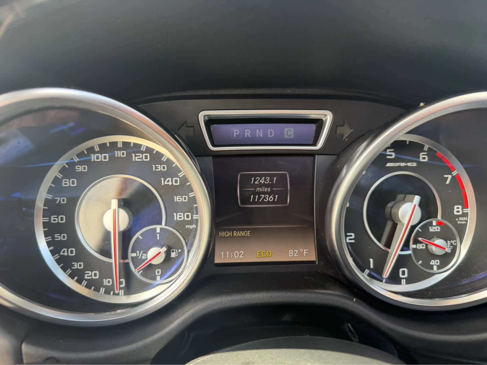 Used 2014 Mercedes-Benz G 63 AMG 4MATIC image 31
