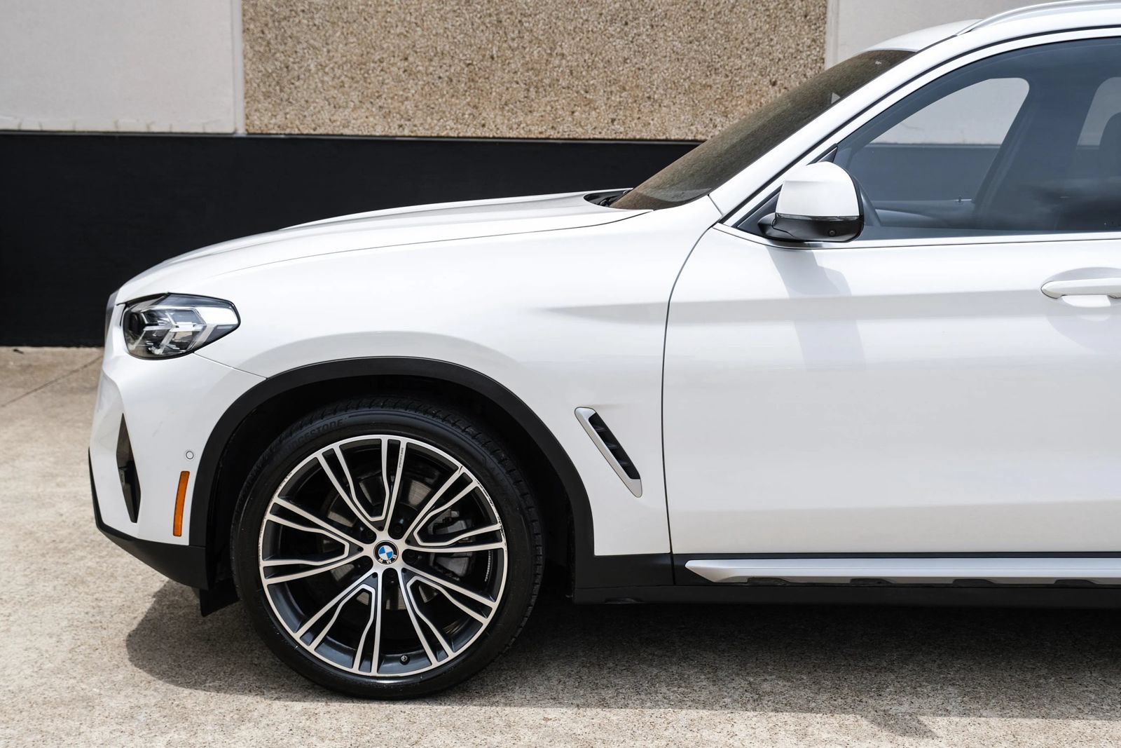Used 2024 BMW X3 sDrive30i w/ Convenience Package w/ZPA RWD image 11