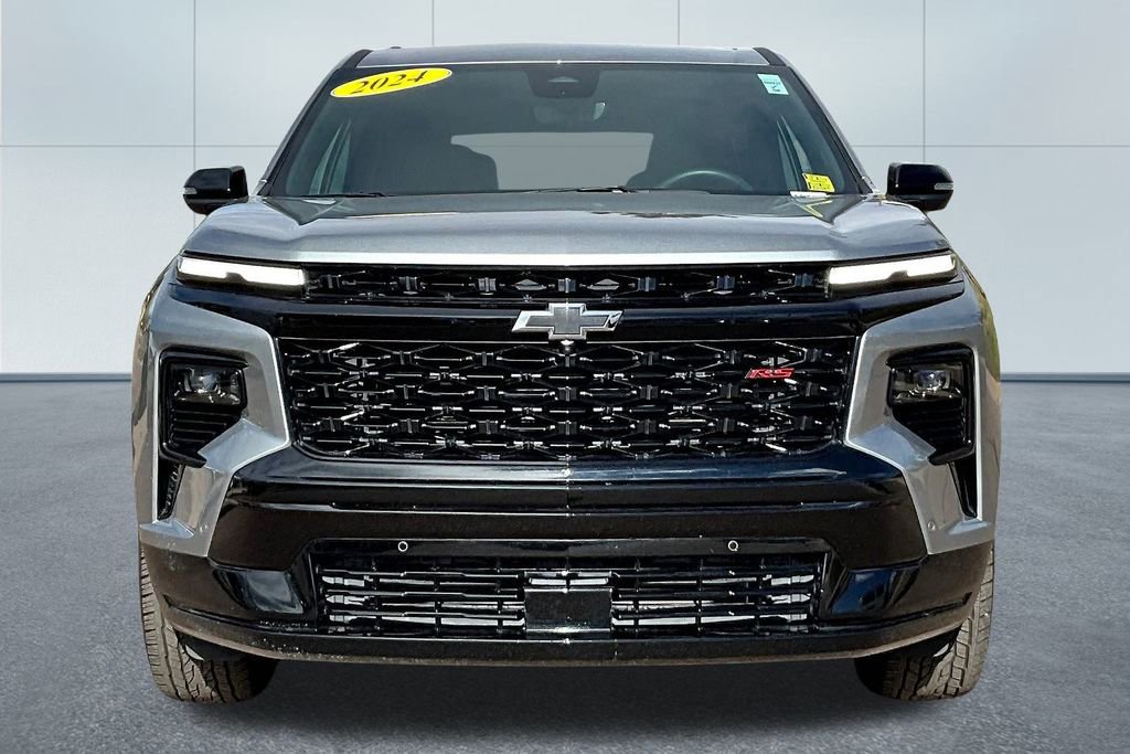 Used 2024 Chevrolet Traverse RS w/ LPO, Floor Liner Package image 3