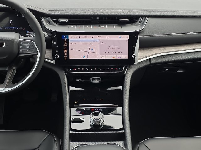 New 2026 Jeep Grand Cherokee L Limited AWD/4WD image 17