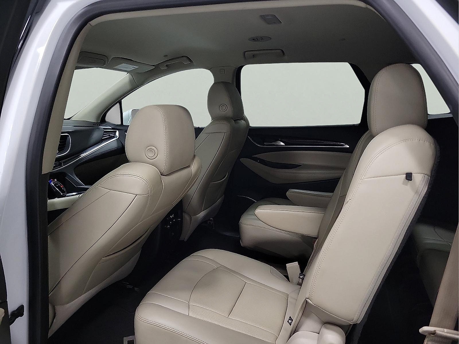 Used 2019 Buick Enclave Essence FWD image 8