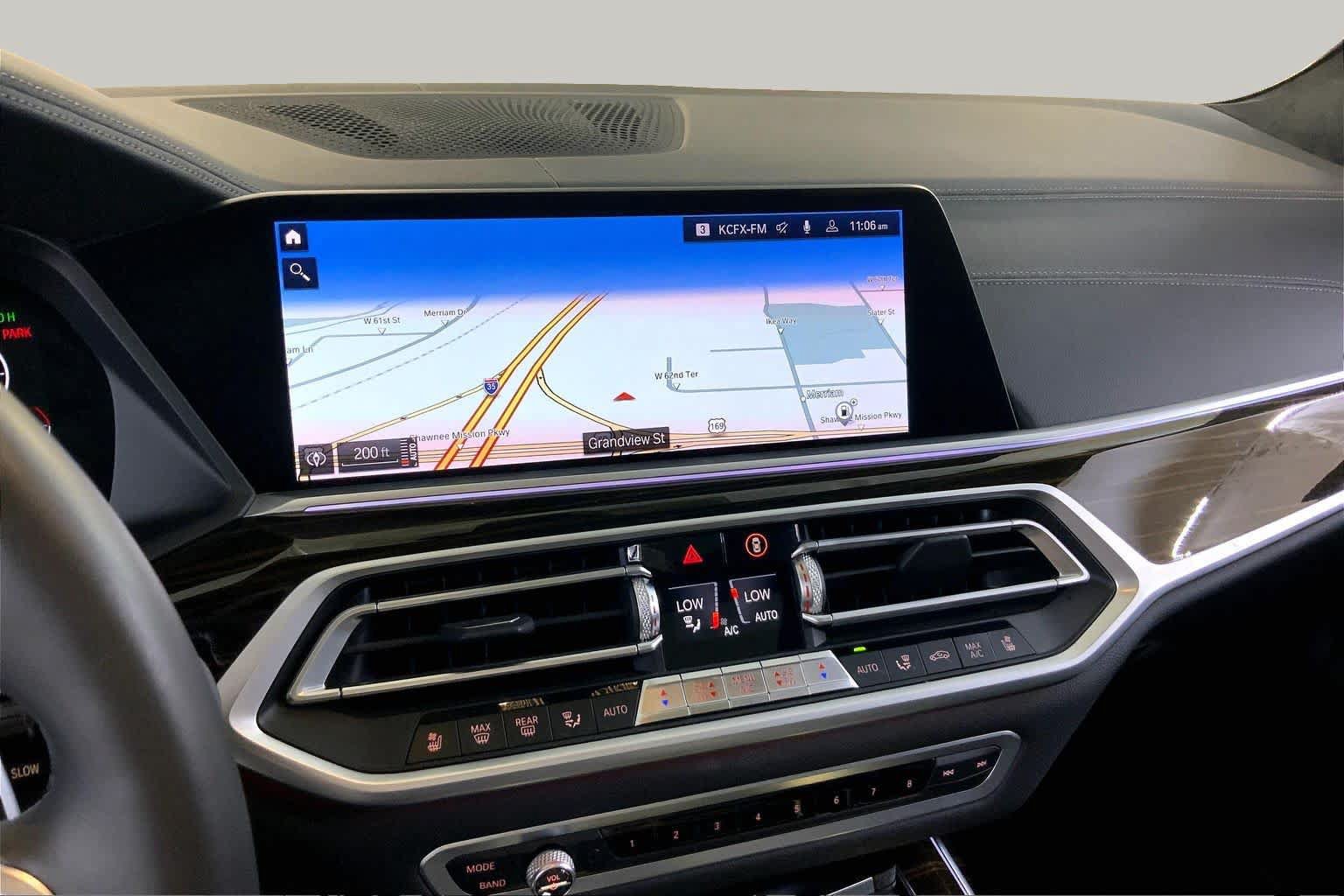 Used 2020 BMW X7 M50i w/ Executive Package AWD/4WD image 6