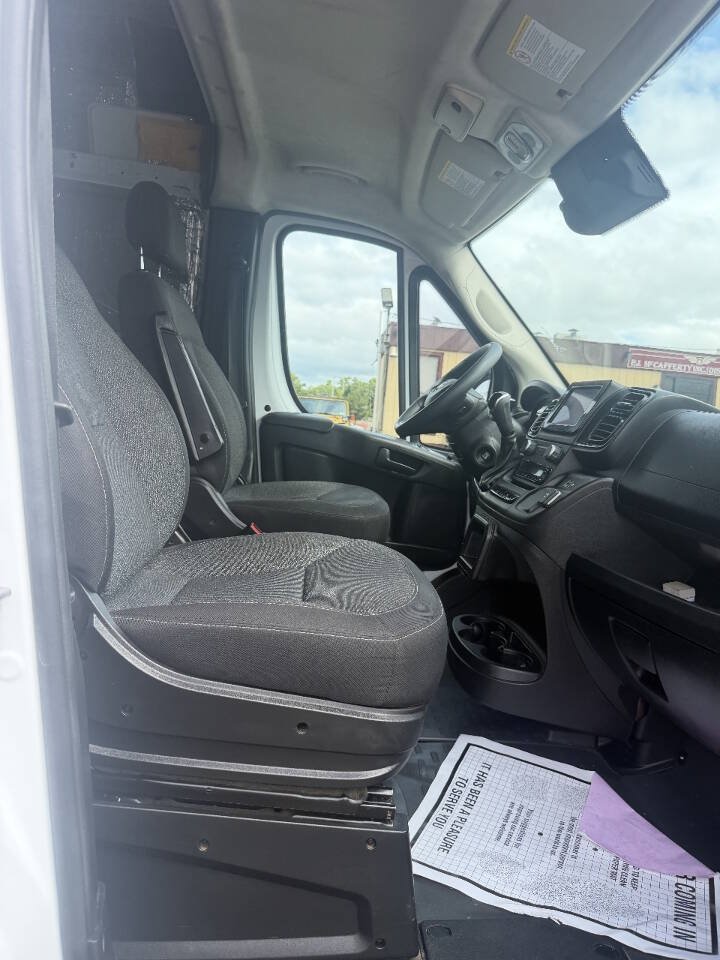 Used 2025 RAM ProMaster 2500 w/ Convenience Group FWD image 11