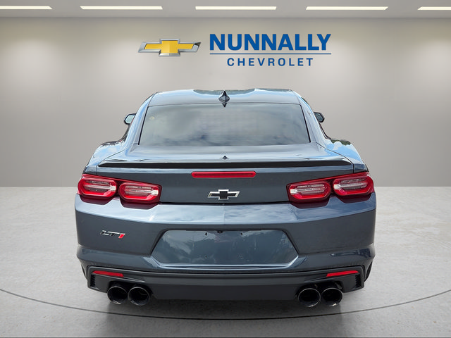 Used 2023 Chevrolet Camaro LT RWD image 4