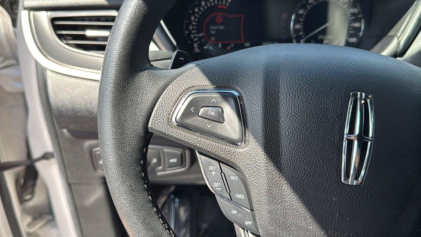 Used 2018 Lincoln MKC Premiere FWD image 13