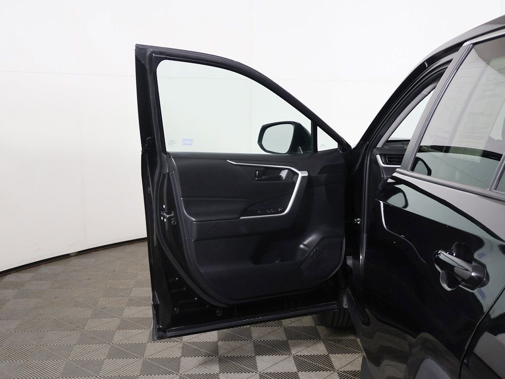 Used 2024 Toyota RAV4 LE image 14