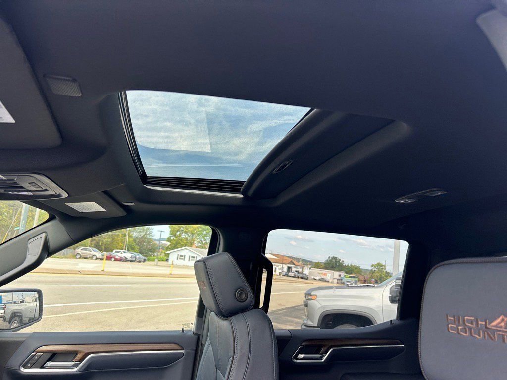 New 2026 Chevrolet Silverado 1500 High Country image 8
