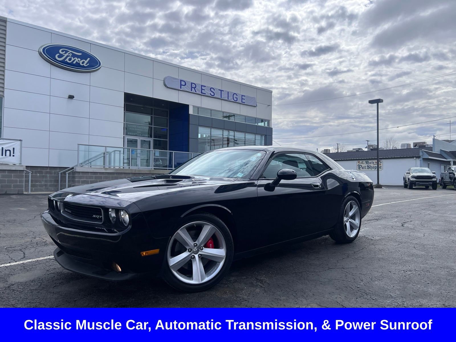 Used 2009 Dodge Challenger SRT8 w/ SRT Option Group II RWD image 1