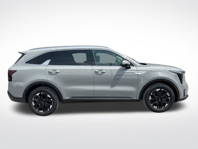Used 2025 Kia Sorento S FWD image 7