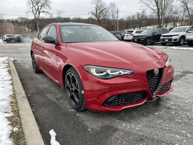 New 2025 Alfa Romeo Giulia AWD w/ Driving Assist Package image 2