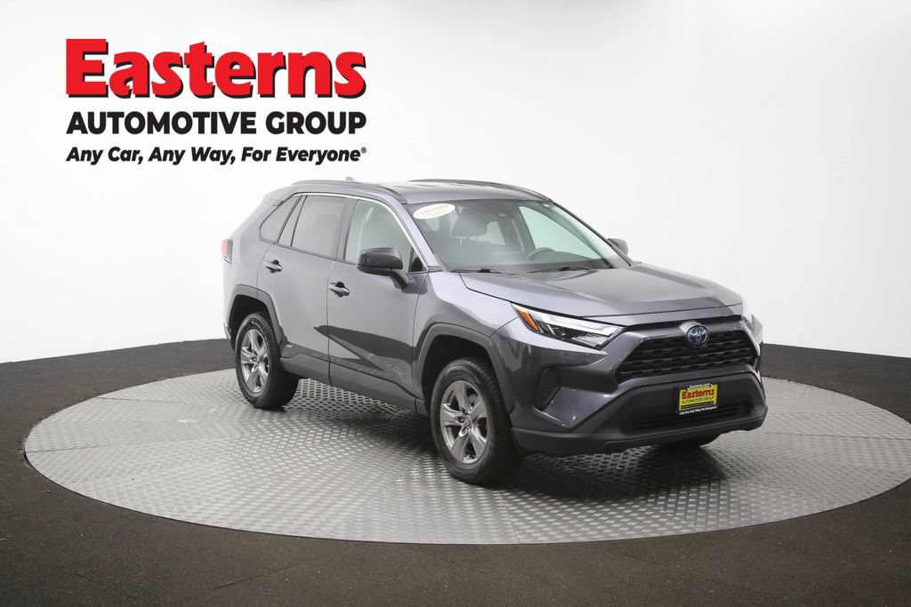Used 2023 Toyota RAV4 LE AWD/4WD image 48