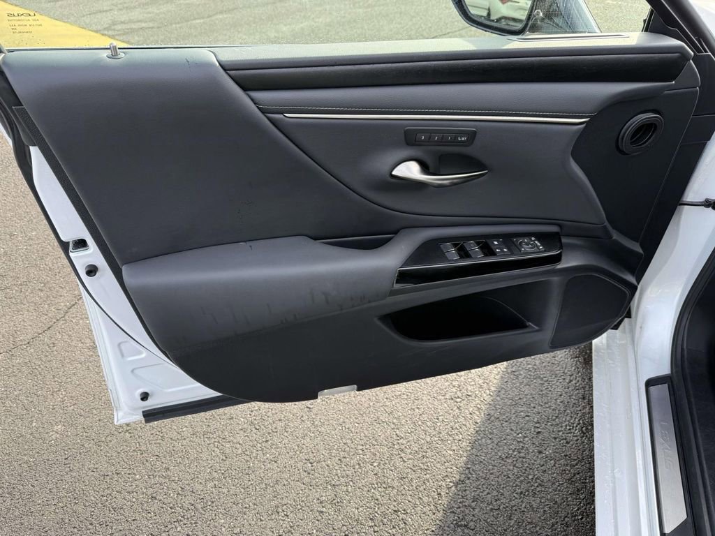 Used 2023 Lexus ES 350 Premium w/ Premium Package image 12