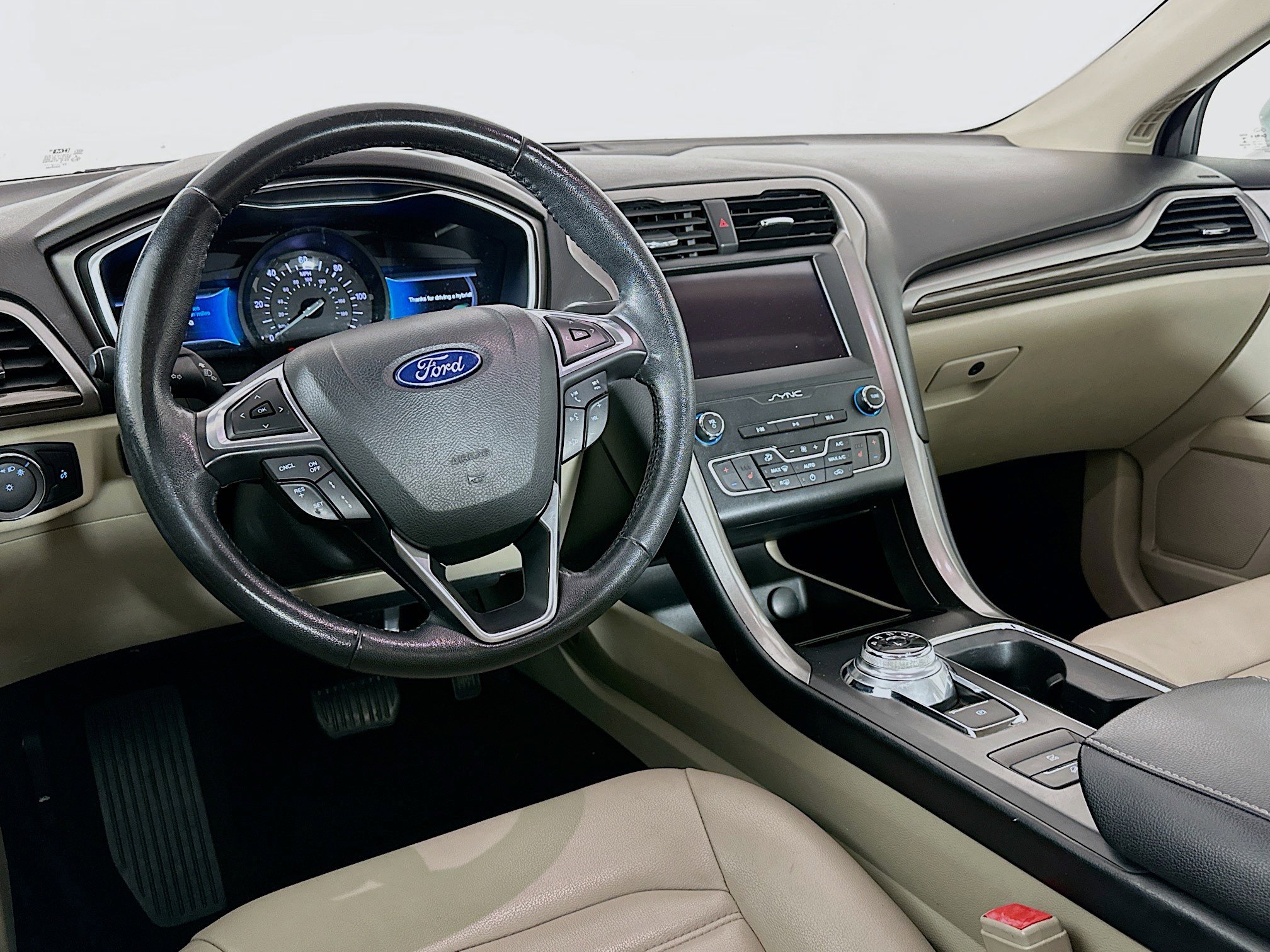 Used 2019 Ford Fusion SEL image 18