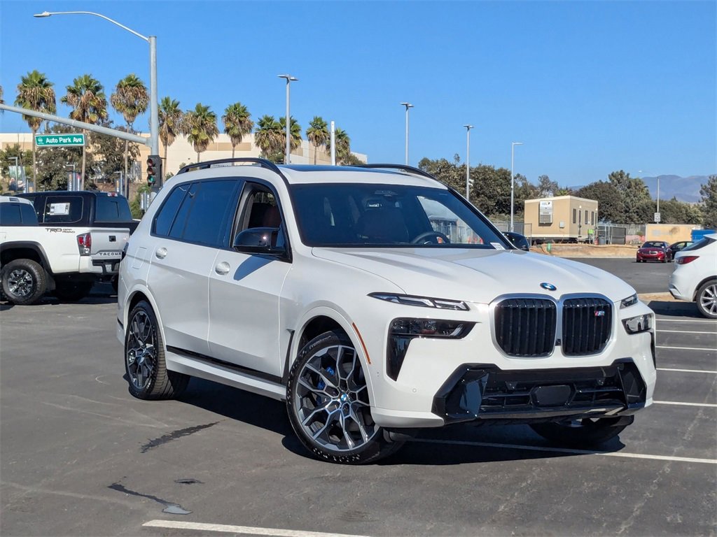 New 2026 BMW X7 M60i