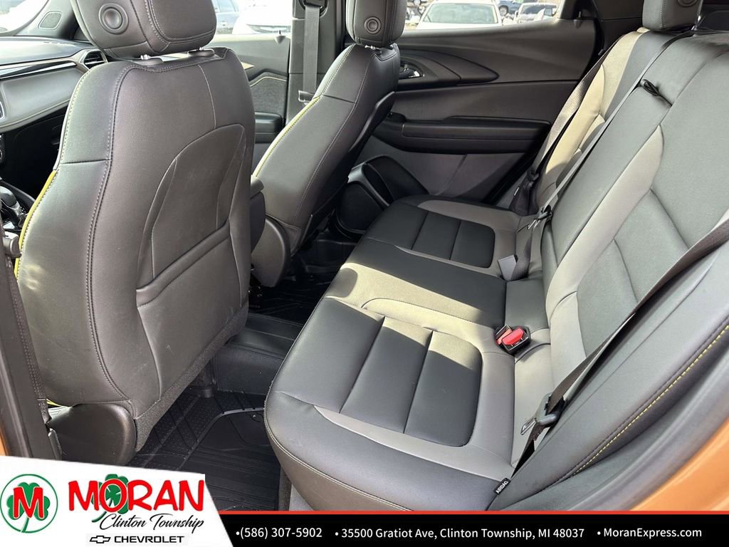 Used 2024 Chevrolet TrailBlazer ACTIV w/ Driver Confidence Package AWD/4WD image 14