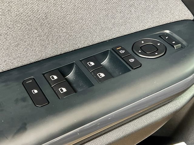 Used 2025 Kia K4 EX image 19