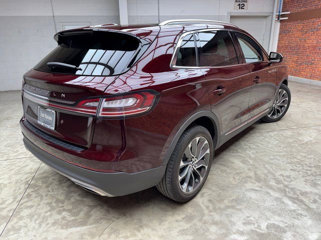 Used 2022 Lincoln Nautilus Reserve w/ Luxury Package image 5