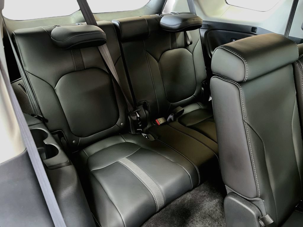 Used 2025 Honda Pilot EX-L image 26