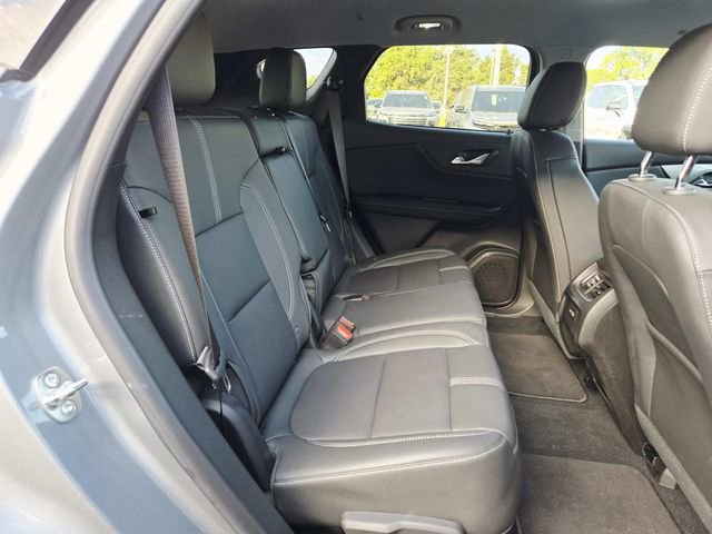 Used 2025 Chevrolet Blazer LT w/ Midnight/Sport Edition image 11