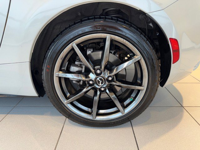 Used 2019 MAZDA MX-5 Miata Grand Touring RWD image 10